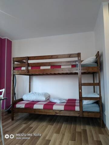 Кровать в общем 6-местном номере в  Hostel Sparta